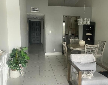 9878 Nob Hill Court - Photo Thumbnail 8