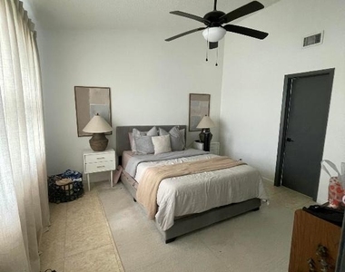 9878 Nob Hill Court - Photo Thumbnail 9