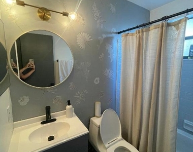 9878 Nob Hill Court - Photo Thumbnail 13