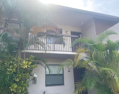 9878 Nob Hill Court - Photo Thumbnail 17