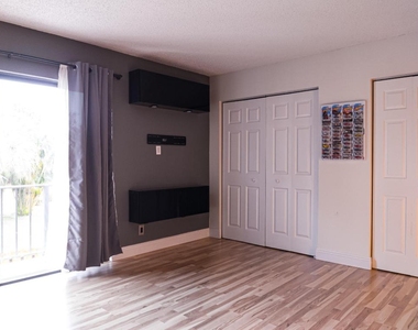 3118 Spanish Wells Drive - Photo Thumbnail 19