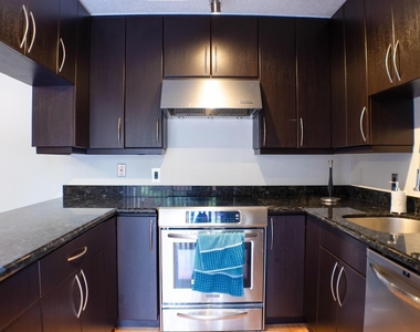3118 Spanish Wells Drive - Photo Thumbnail 3