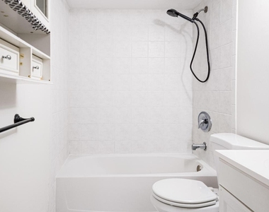 3118 Spanish Wells Drive - Photo Thumbnail 17