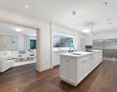 1435 N Ocean Way - Photo Thumbnail 5