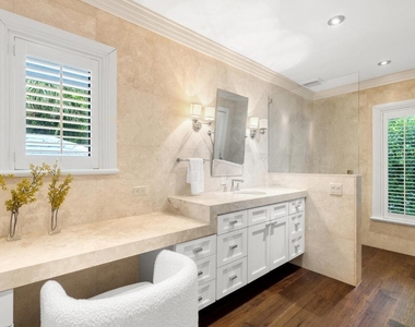 1435 N Ocean Way - Photo Thumbnail 14
