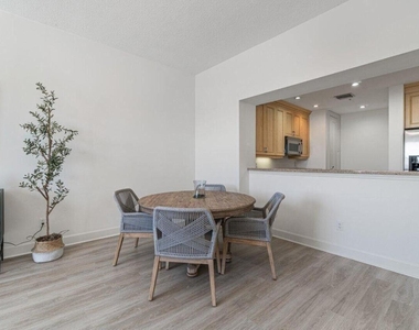200 Ne 2nd Avenue - Photo Thumbnail 12