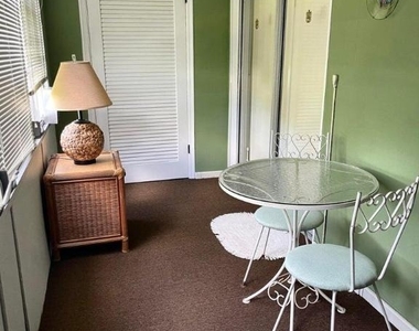 2840 Lake Osborne Drive - Photo Thumbnail 13