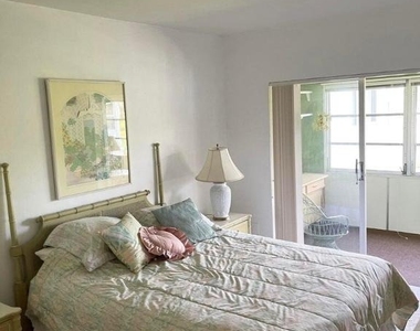 2840 Lake Osborne Drive - Photo Thumbnail 5