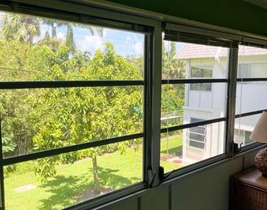 2840 Lake Osborne Drive - Photo Thumbnail 15
