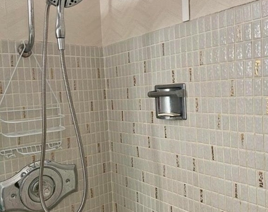 2840 Lake Osborne Drive - Photo Thumbnail 4