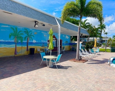 2840 Lake Osborne Drive - Photo Thumbnail 27
