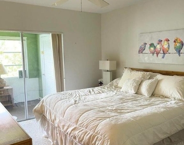 2840 Lake Osborne Drive - Photo Thumbnail 1