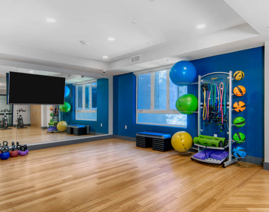 5560 Lexington Ave - Photo Thumbnail 29