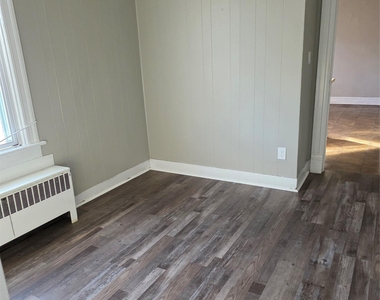 18 Davis Street - Photo Thumbnail 1