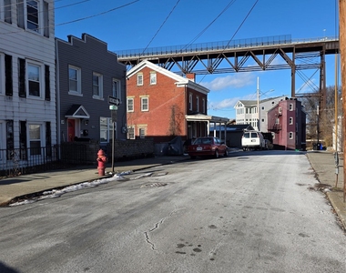 18 Davis Street - Photo Thumbnail 13