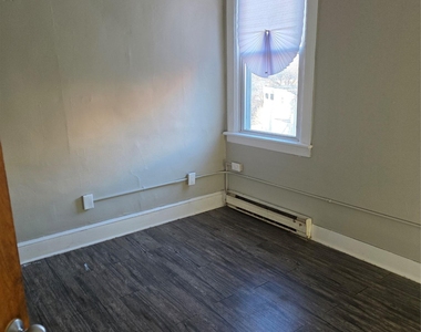 18 Davis Street - Photo Thumbnail 10