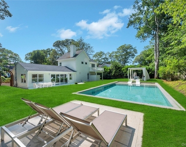 9 Pine Tree Road - Photo Thumbnail 16