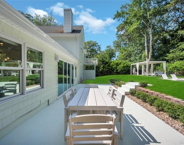 9 Pine Tree Road - Photo Thumbnail 18