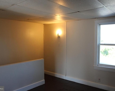 103 W Sixth Avenue - Photo Thumbnail 9