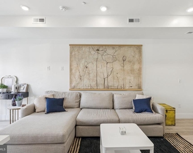 1602 Ridge - Photo Thumbnail 1