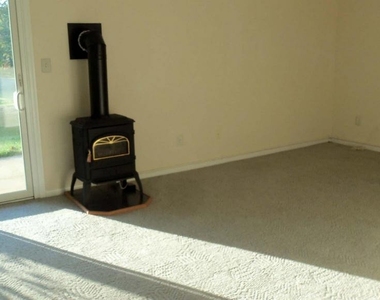735 Mashie Court - Photo Thumbnail 6