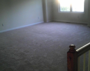 735 Mashie Court - Photo Thumbnail 5