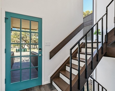 115 Comanche Pt - Photo Thumbnail 7