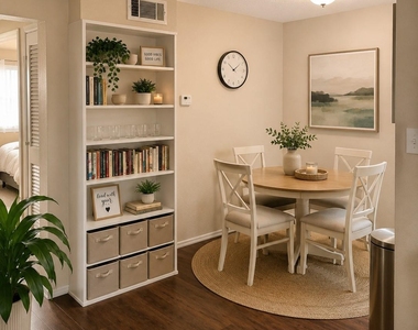 2401 Manor Rd - Photo Thumbnail 10