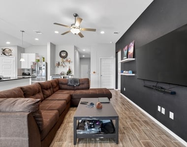 20703 Ridgeview Rd - Photo Thumbnail 13