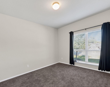 20703 Ridgeview Rd - Photo Thumbnail 20