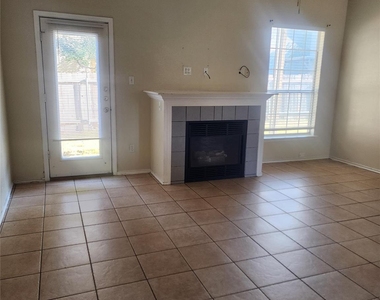 3102 Northwest Blvd - Photo Thumbnail 1