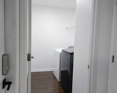 9124 Adams Avenue - Photo Thumbnail 5