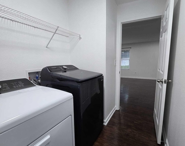 9124 Adams Avenue - Photo Thumbnail 34
