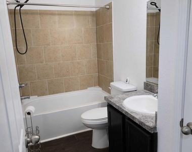 9124 Adams Avenue - Photo Thumbnail 7