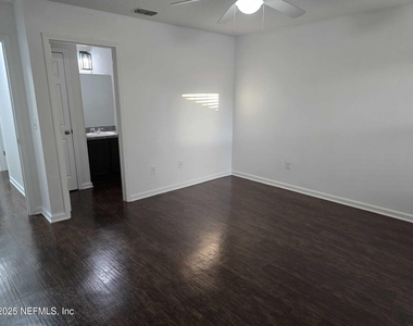 9124 Adams Avenue - Photo Thumbnail 16