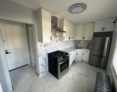 6 S Monterey Avenue - Photo Thumbnail 1
