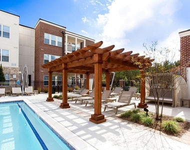 300 Prominence Point Parkway - Photo Thumbnail 24