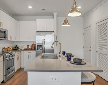 300 Prominence Point Parkway - Photo Thumbnail 3