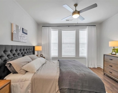 300 Prominence Point Parkway - Photo Thumbnail 9