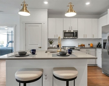 300 Prominence Point Parkway - Photo Thumbnail 2