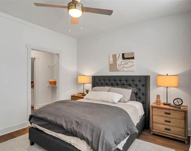 300 Prominence Point Parkway - Photo Thumbnail 10