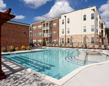 300 Prominence Point Parkway - Photo Thumbnail 22
