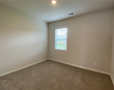 2715 Piper Drive - Photo Thumbnail 6