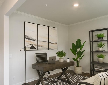 2715 Piper Drive - Photo Thumbnail 8