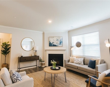 2715 Piper Drive - Photo Thumbnail 1