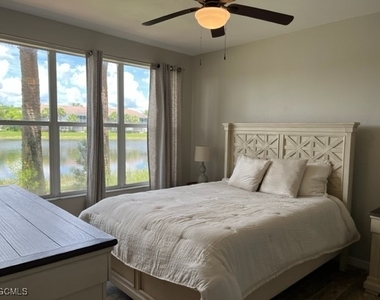 10130 Colonial Country Club Boulevard - Photo Thumbnail 7