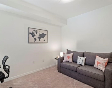 9582 Hemingway Lane - Photo Thumbnail 7