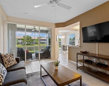 9582 Hemingway Lane - Photo Thumbnail 4
