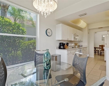 9582 Hemingway Lane - Photo Thumbnail 10