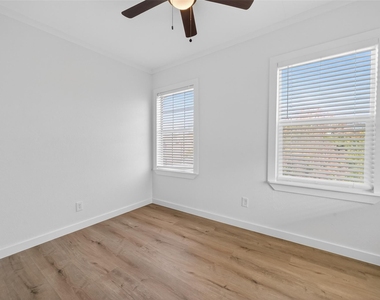 2202 Hutchins Street - Photo Thumbnail 27